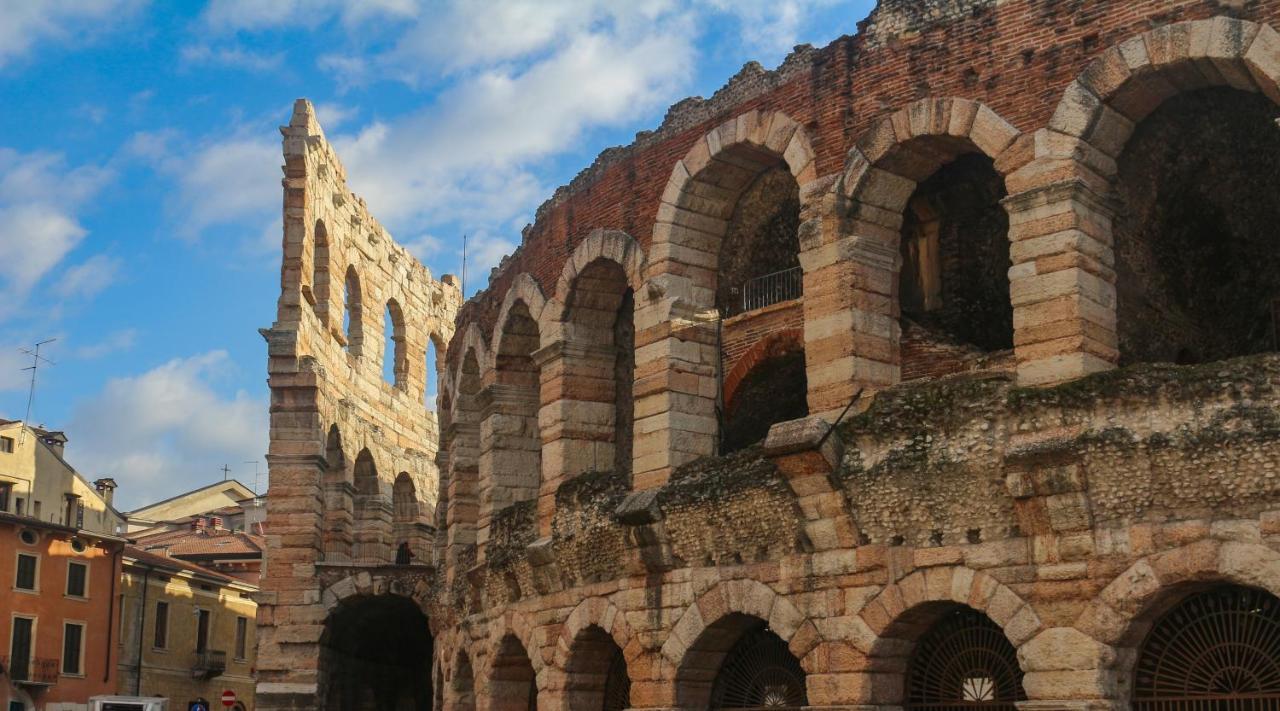 Residenza Corte Carnesali - Italian Homing Верона Екстер'єр фото